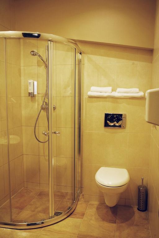 Hotel Zorza Namysłów Pokoj fotografie