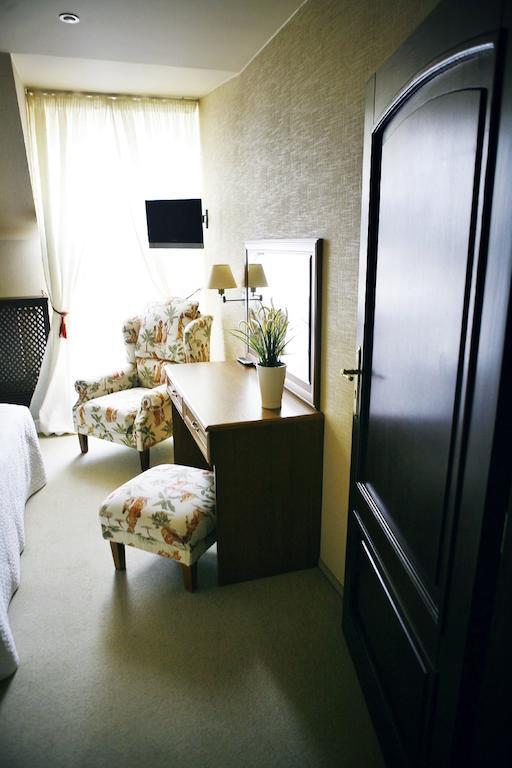 Hotel Zorza Namysłów Pokoj fotografie